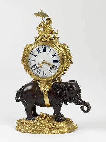 Pendule à l'éléphant en bronze par Caffieri