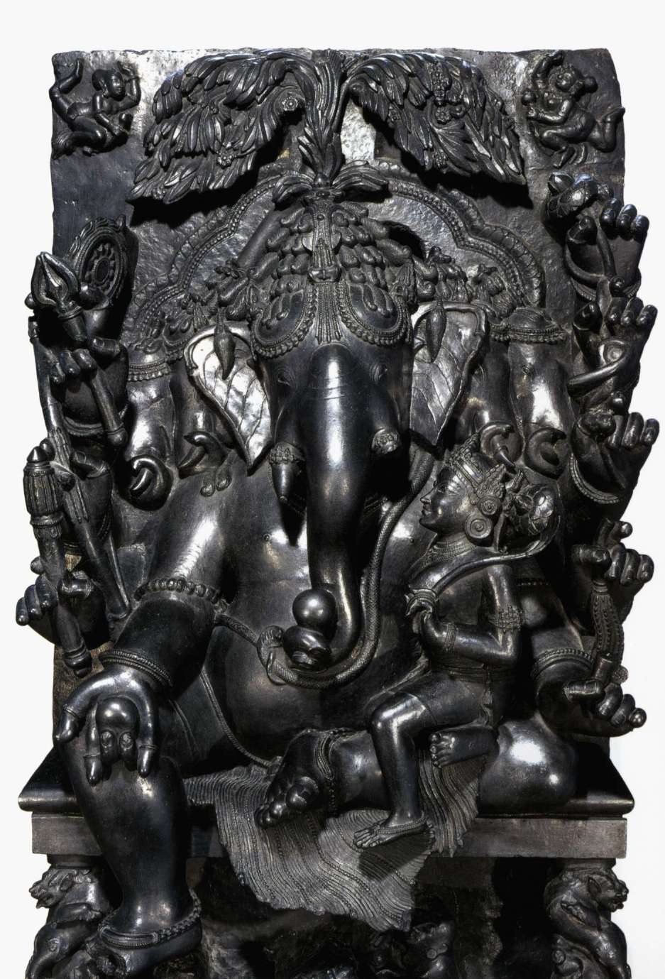 Cette statue représente Ganesh, un dieu hindou à tête d'éléphant